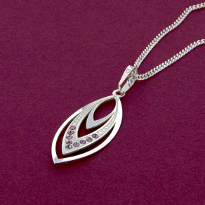 Stříbrný přívěsek na řetízku Virginis