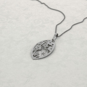 Stříbrný přívěsek na řetízku Jardin