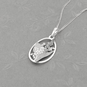 Stříbrný přívěsek na řetízku Purity